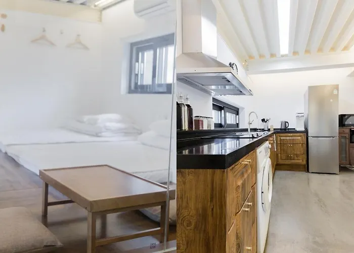 Hongdae 7min From Hongdae St *