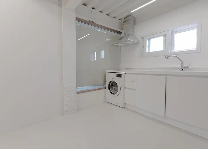 Hongdae 7min From Hongdae St
